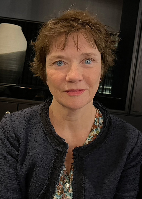 Dr Anne Daguerre